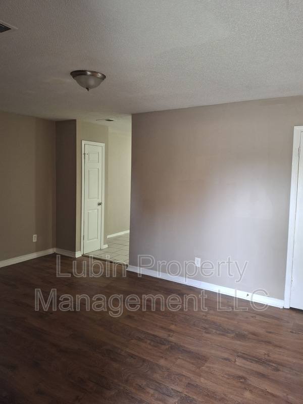 House for rent at 1221 Tahoe Rd, Memphis, TN 38109