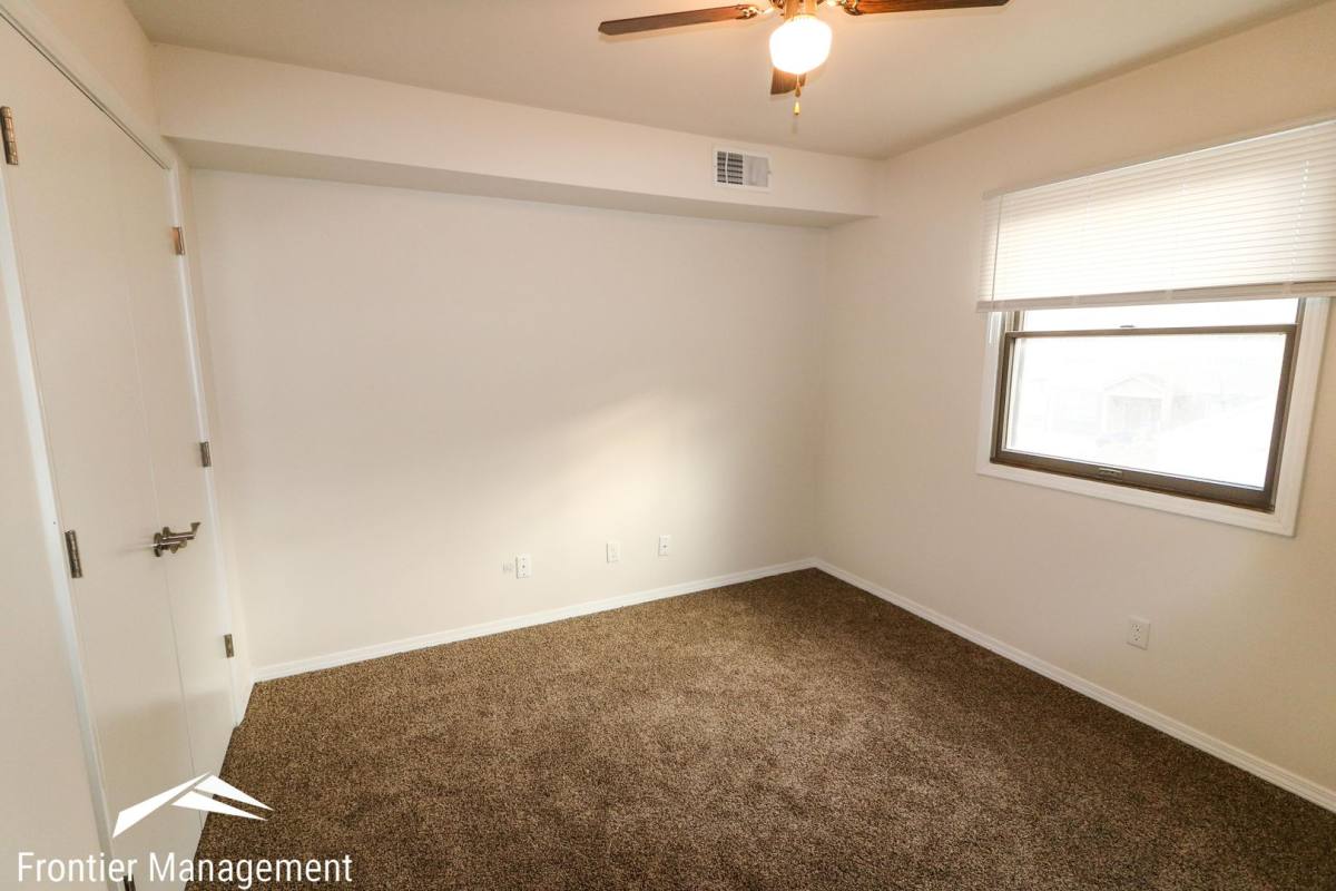 Apartment for rent at 1225 Ratone St, Manhattan, KS 66502