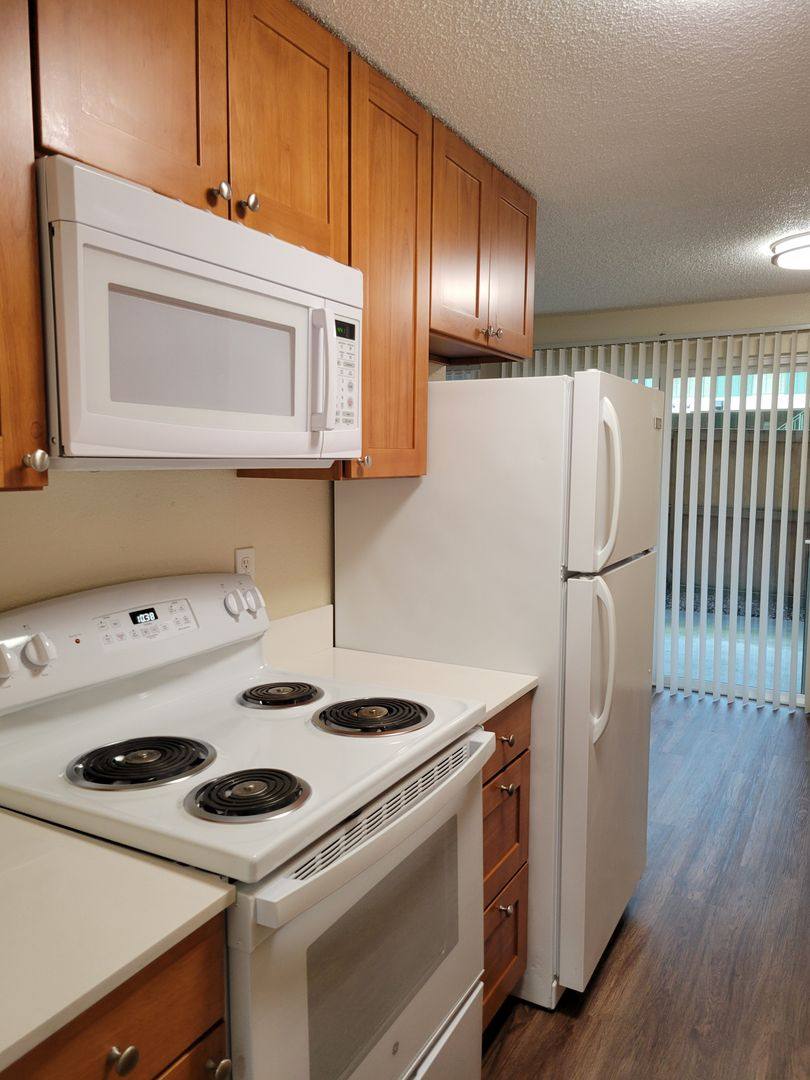 Apartment for rent at 13227 Ambaum Blvd SW, Seattle, WA 98146