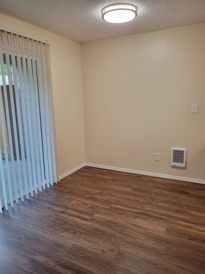 Apartment for rent at 13227 Ambaum Blvd SW, Seattle, WA 98146