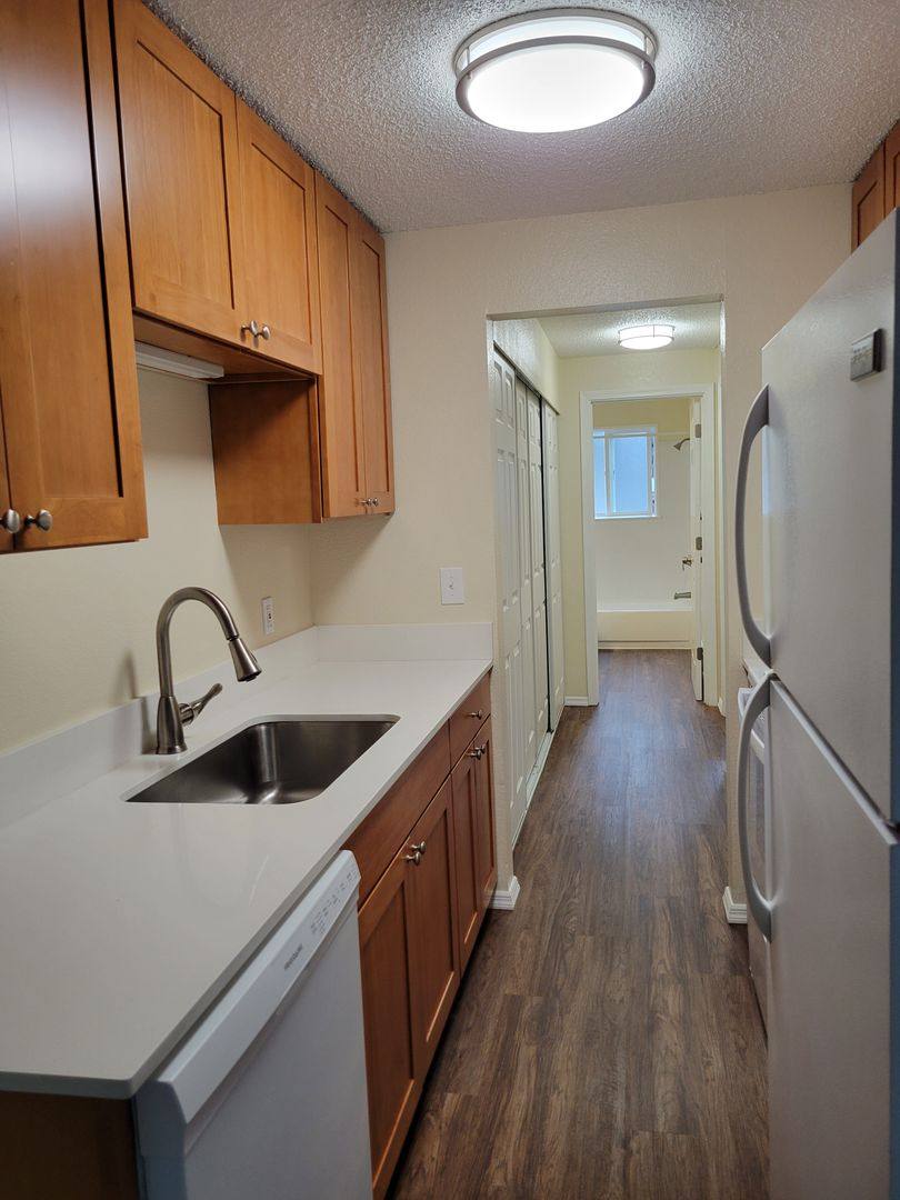 Apartment for rent at 13227 Ambaum Blvd SW, Seattle, WA 98146