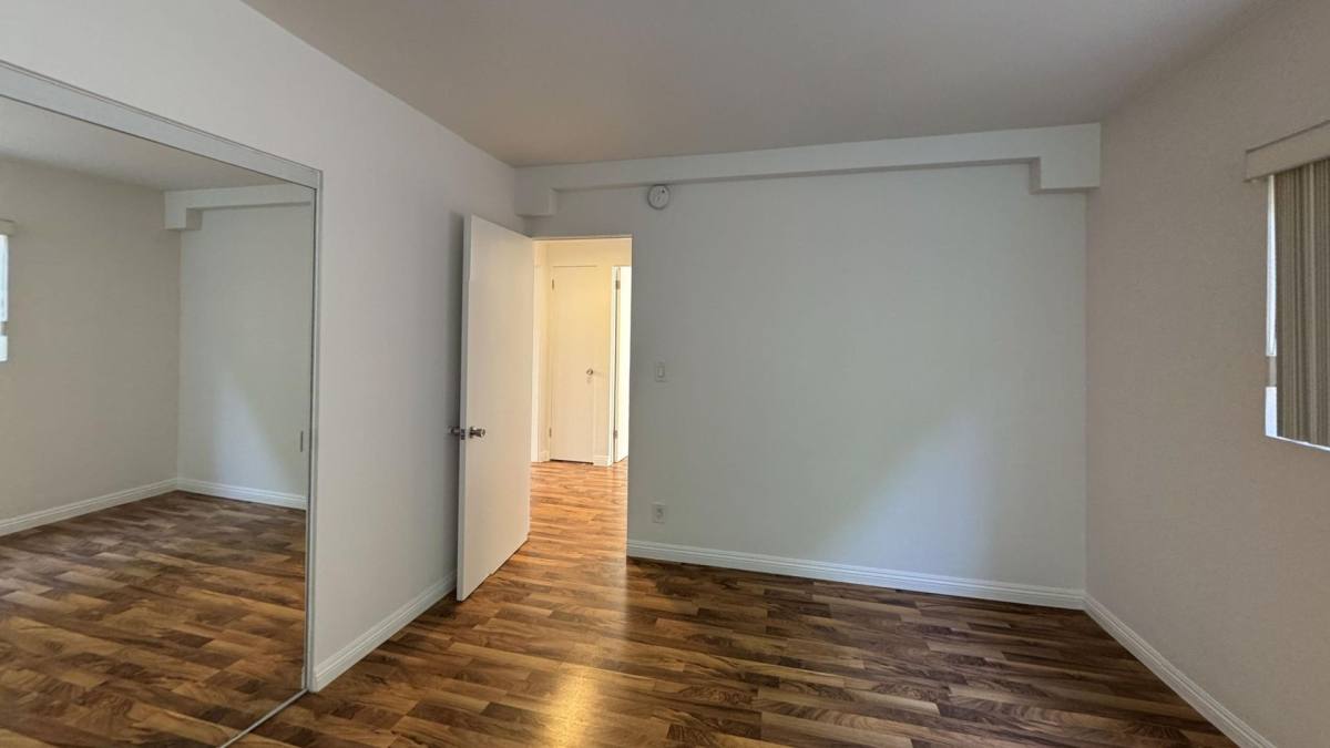 Apartment for rent at 1433 25th St #3, Santa Monica, CA 90404