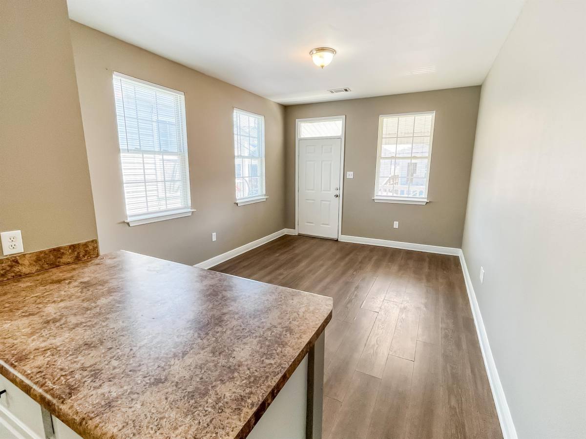 Apartment for rent at 1916 Eagle St #1, New Orleans, LA 70118
