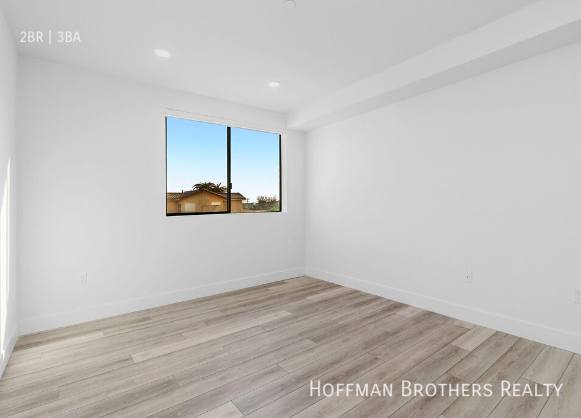Apartment for rent at 3632 Keystone Ave #303, Los Angeles, CA 90034