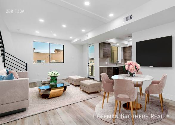 Apartment for rent at 3632 Keystone Ave #303, Los Angeles, CA 90034