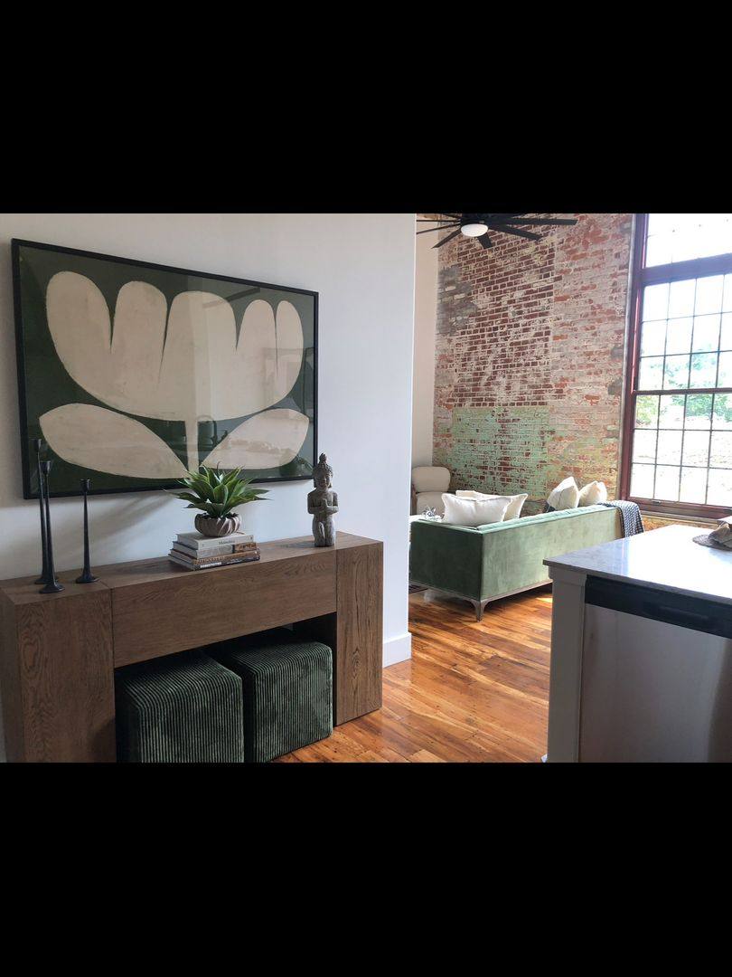 Apartment for rent at 502 W Broadway St, Griffin, GA 30223