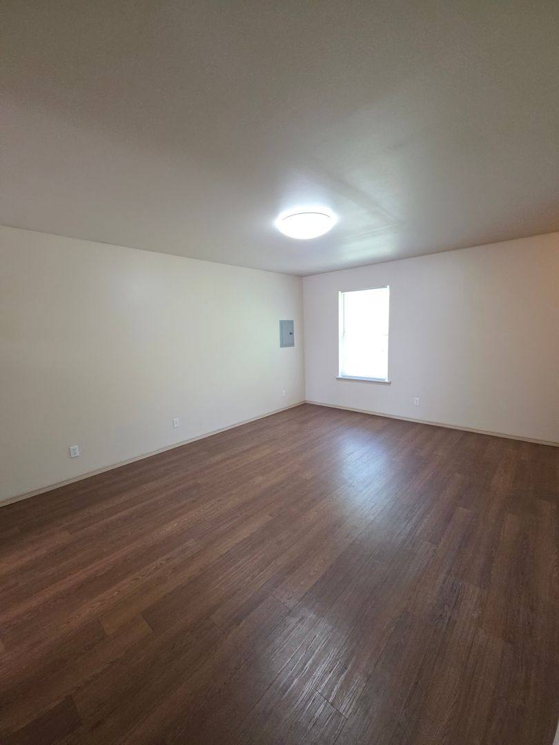 Apartment for rent at 110 W 5th St, Russellville, AR 72801