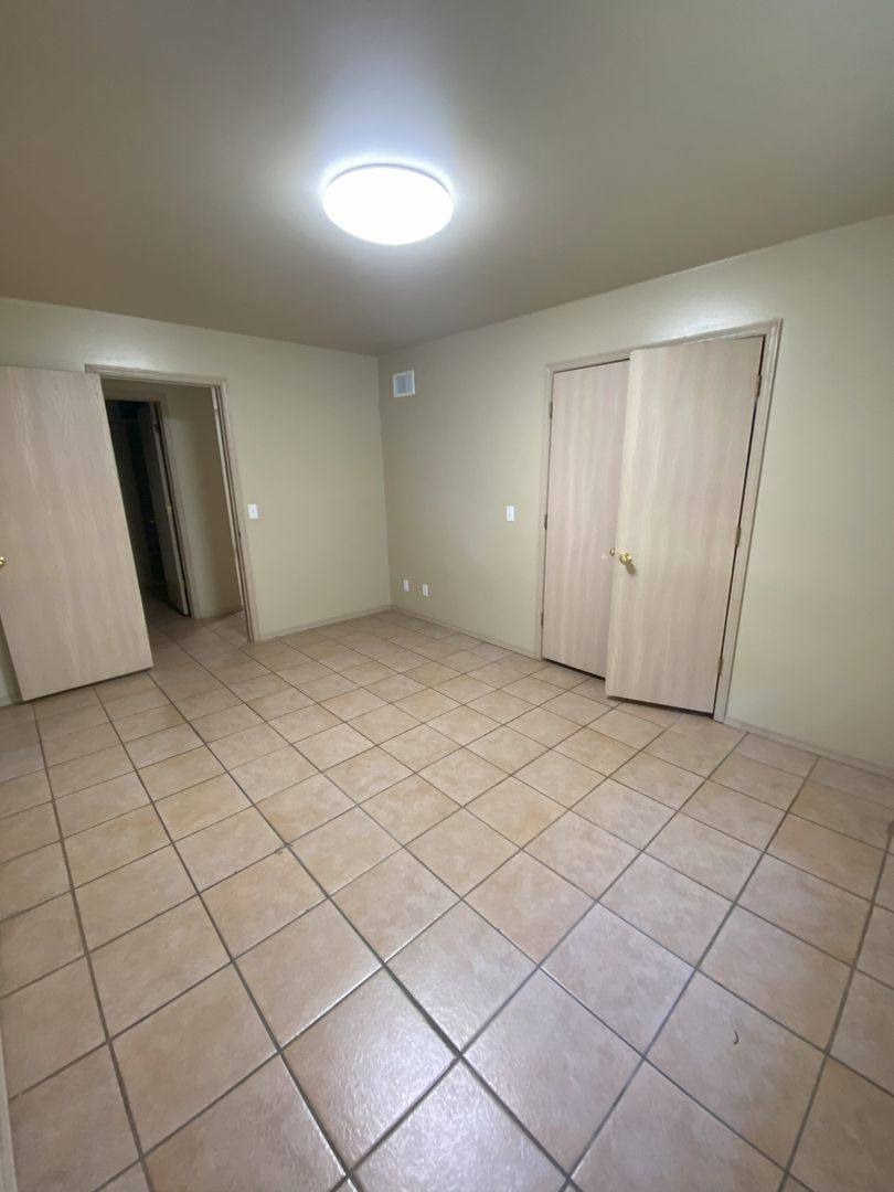 Apartment for rent at 110 W 5th St, Russellville, AR 72801