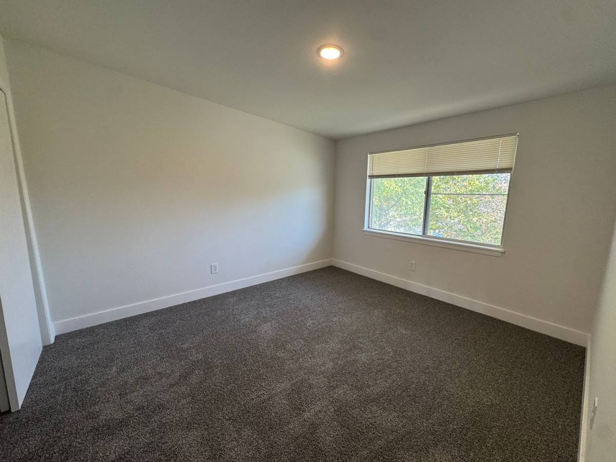 Apartment for rent at 105 W Broadway, Columbia, MO 65203