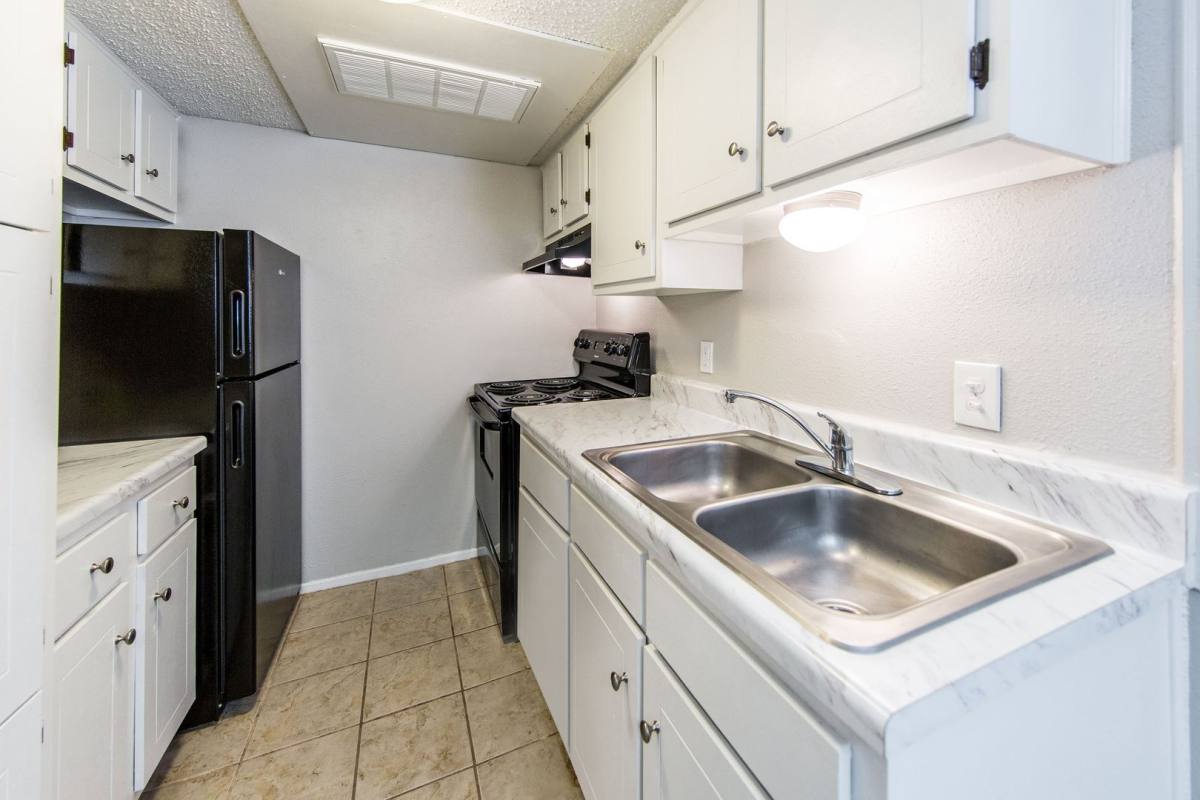 Apartment for rent at 108 W 45th St, Austin, TX 78751