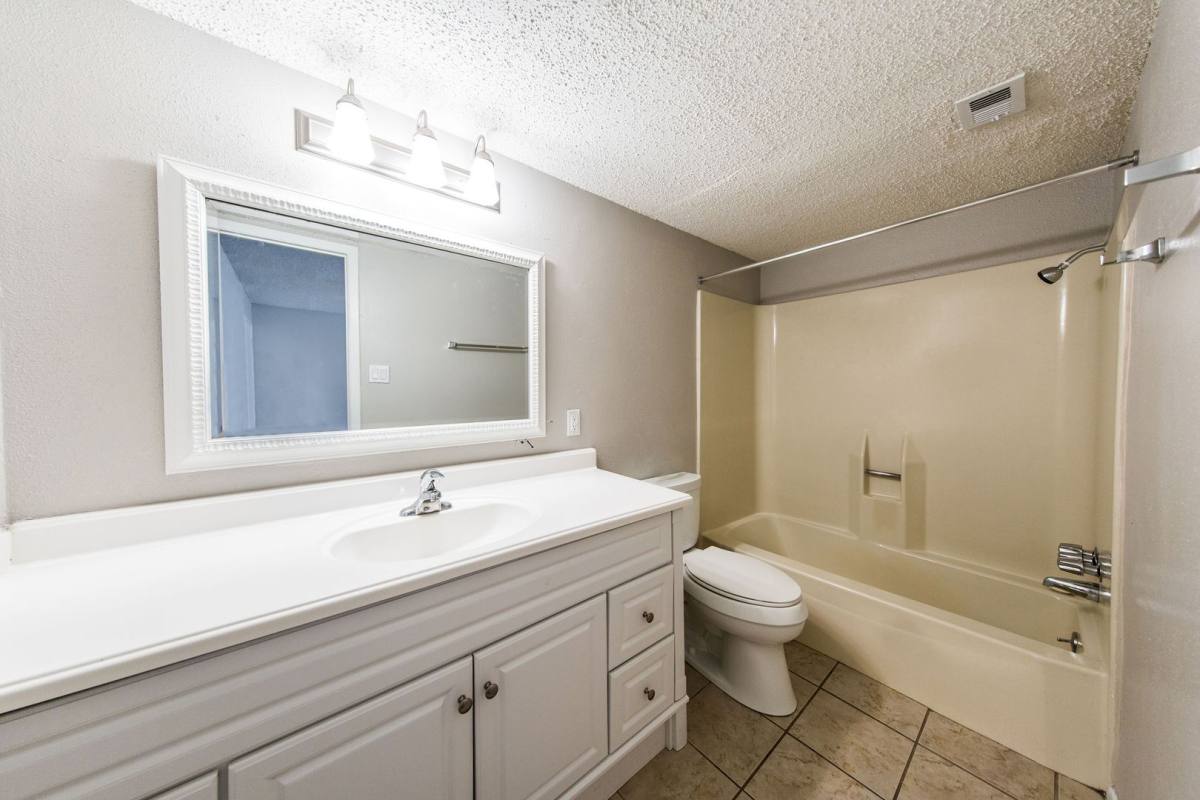 Apartment for rent at 108 W 45th St, Austin, TX 78751