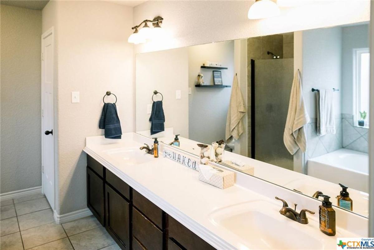House for rent at 2525 Elk Creek Rd, Temple, TX 76504