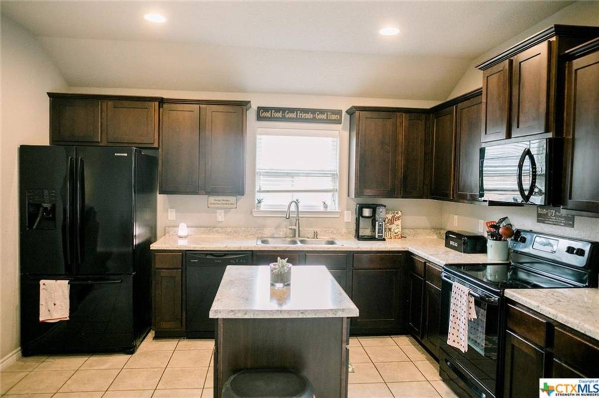 House for rent at 2525 Elk Creek Rd, Temple, TX 76504