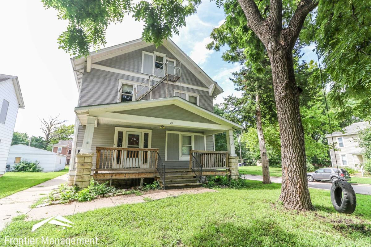 Apartment for rent at 931 Osage St, Manhattan, KS 66502