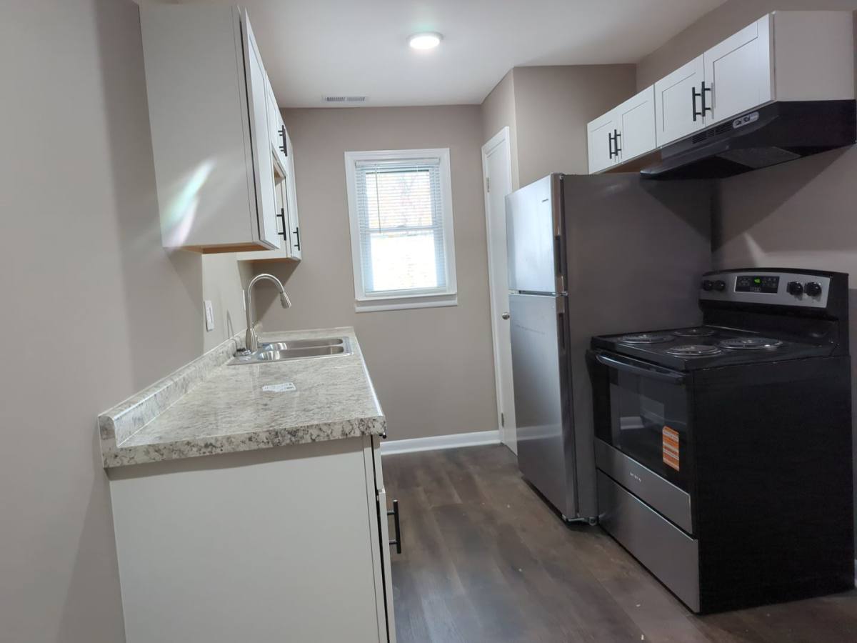 Apartment for rent at 3913 Talwell Dr, Huntsville, AL 35805