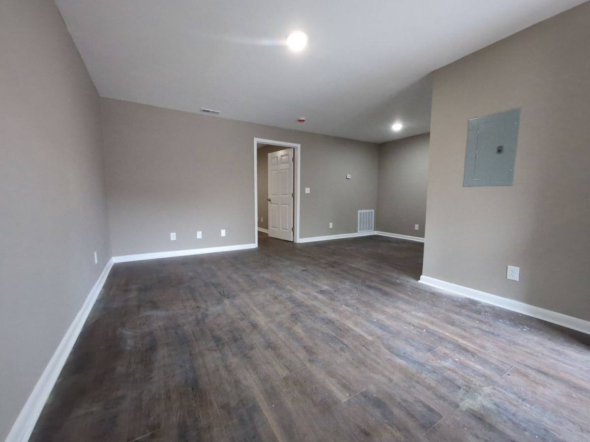 Apartment for rent at 3913 Talwell Dr, Huntsville, AL 35805