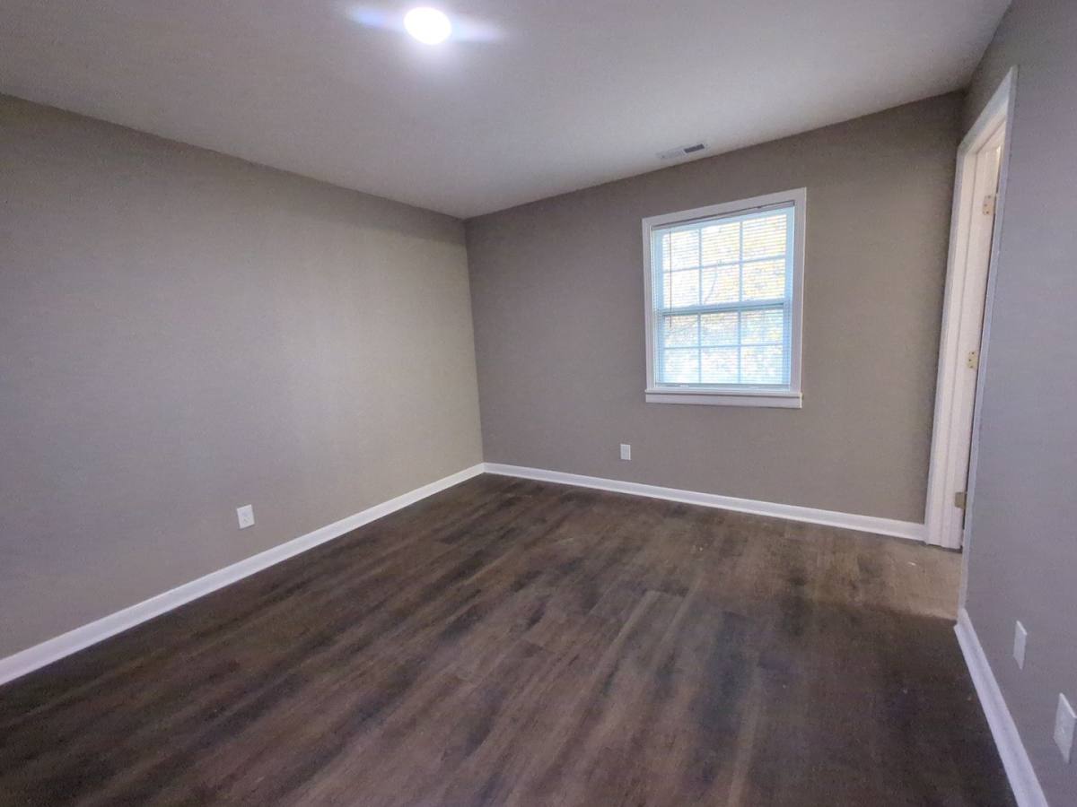 Apartment for rent at 3913 Talwell Dr, Huntsville, AL 35805