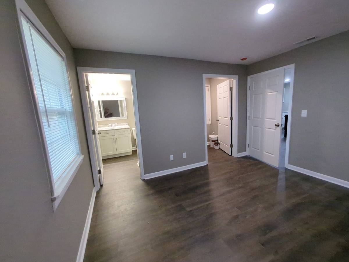 Apartment for rent at 3913 Talwell Dr, Huntsville, AL 35805