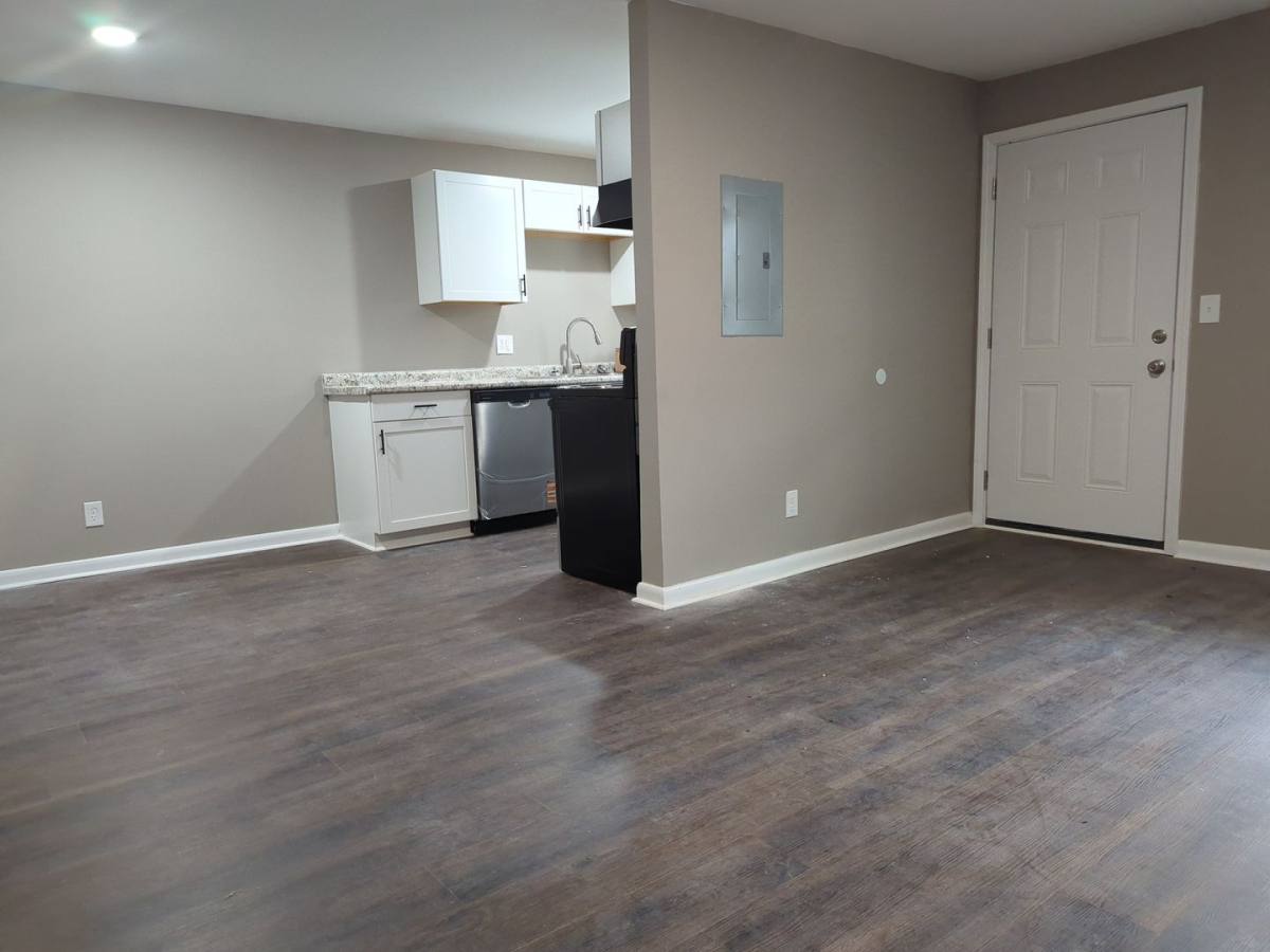 Apartment for rent at 3913 Talwell Dr, Huntsville, AL 35805