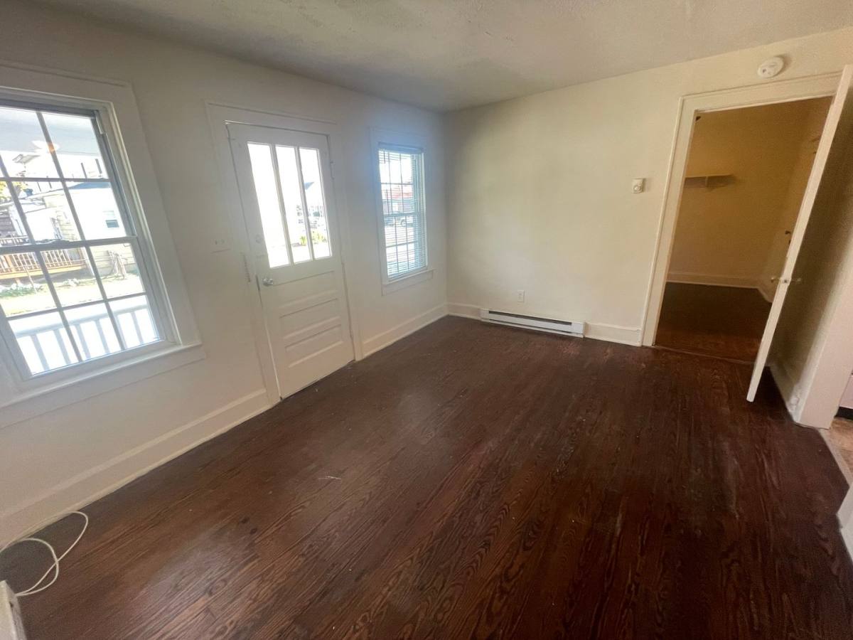 Apartment for rent at 126 B Suffolk Ave, Colonial Heights, VA 23834