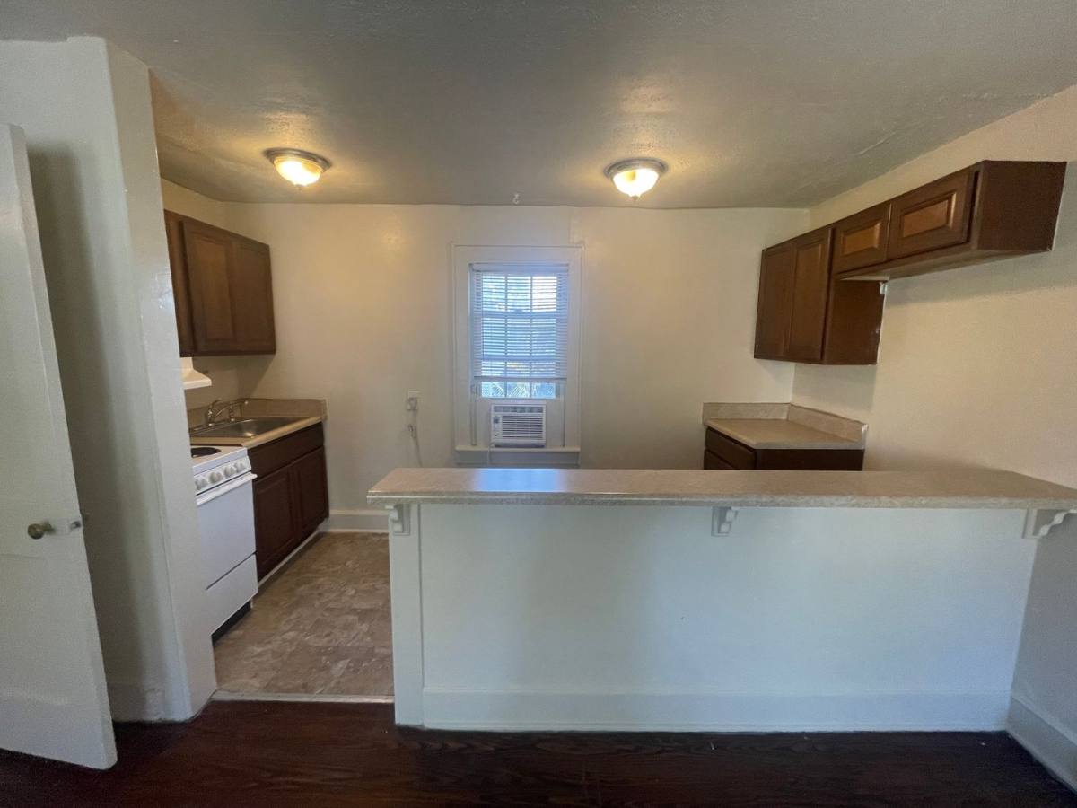Apartment for rent at 126 B Suffolk Ave, Colonial Heights, VA 23834