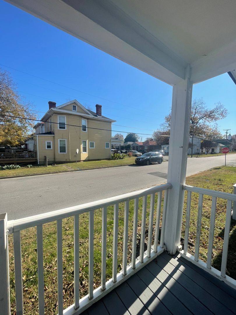 Apartment for rent at 126 B Suffolk Ave, Colonial Heights, VA 23834