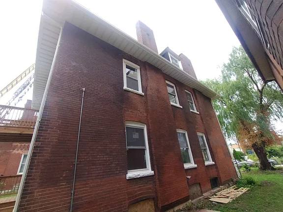 House for rent at 4266 Washington St, Saint Louis, MO 63108