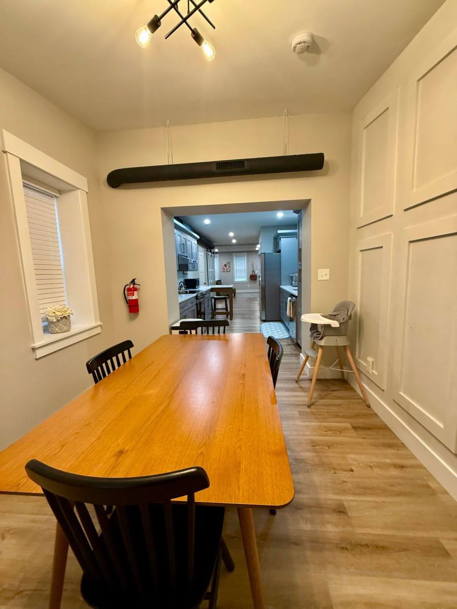 Townhouse for rent at 521 Locust St, Columbia, PA 17512
