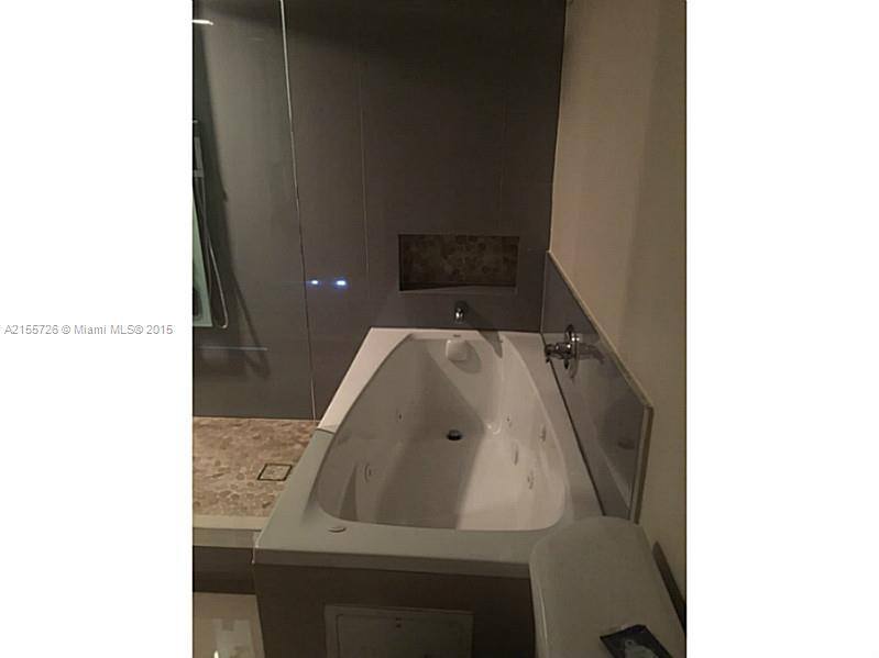Apartment for rent at 5601 Collins Ave, Miami Beach, FL 33140