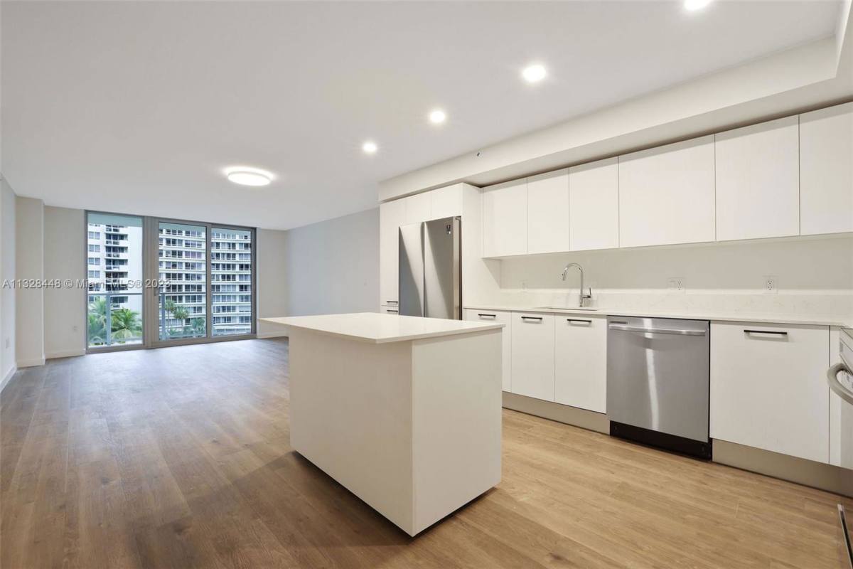 Apartment for rent at 1500 Bay Rd, Miami Beach, FL 33139
