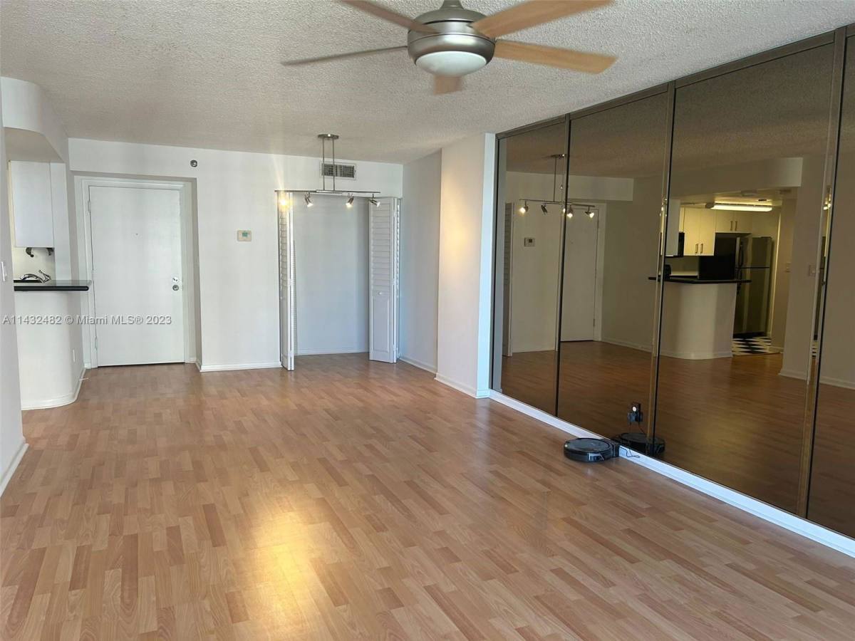 Apartment for rent at 770 Claughton Island Dr, Miami, FL 33131