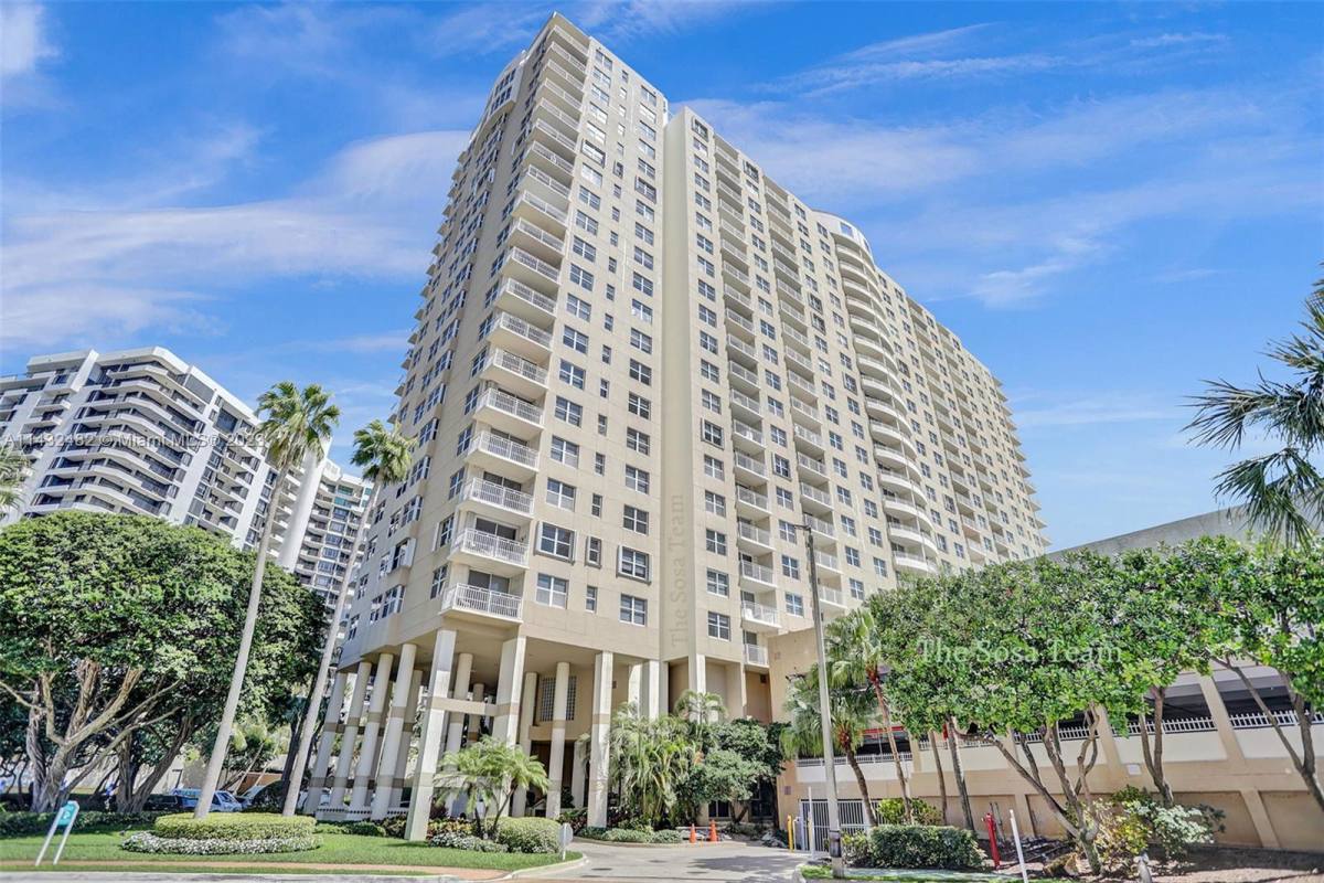 Apartment for rent at 770 Claughton Island Dr, Miami, FL 33131