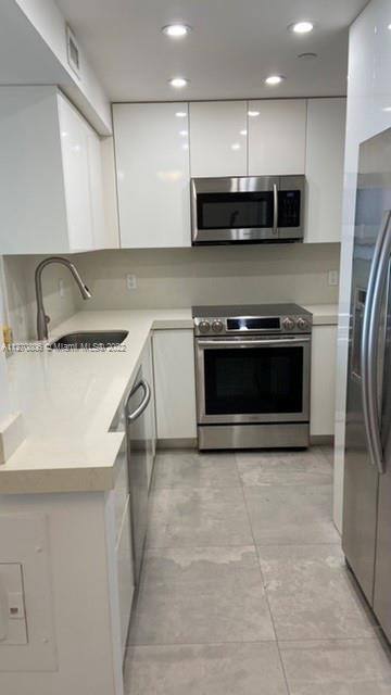 Apartment for rent at 1200 W Ave, Miami Beach, FL 33139