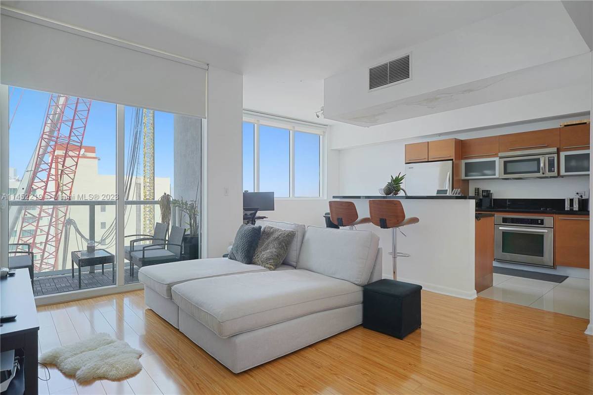 Condo for rent at 244 Biscayne Blvd, Miami, FL 33132