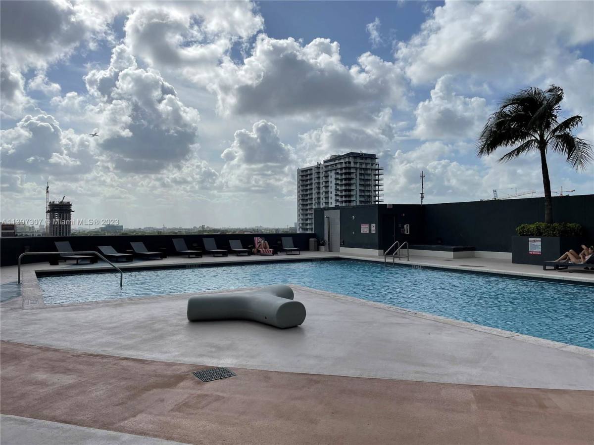 Apartment for rent at 1750 N Bayshore Dr, Miami, FL 33132
