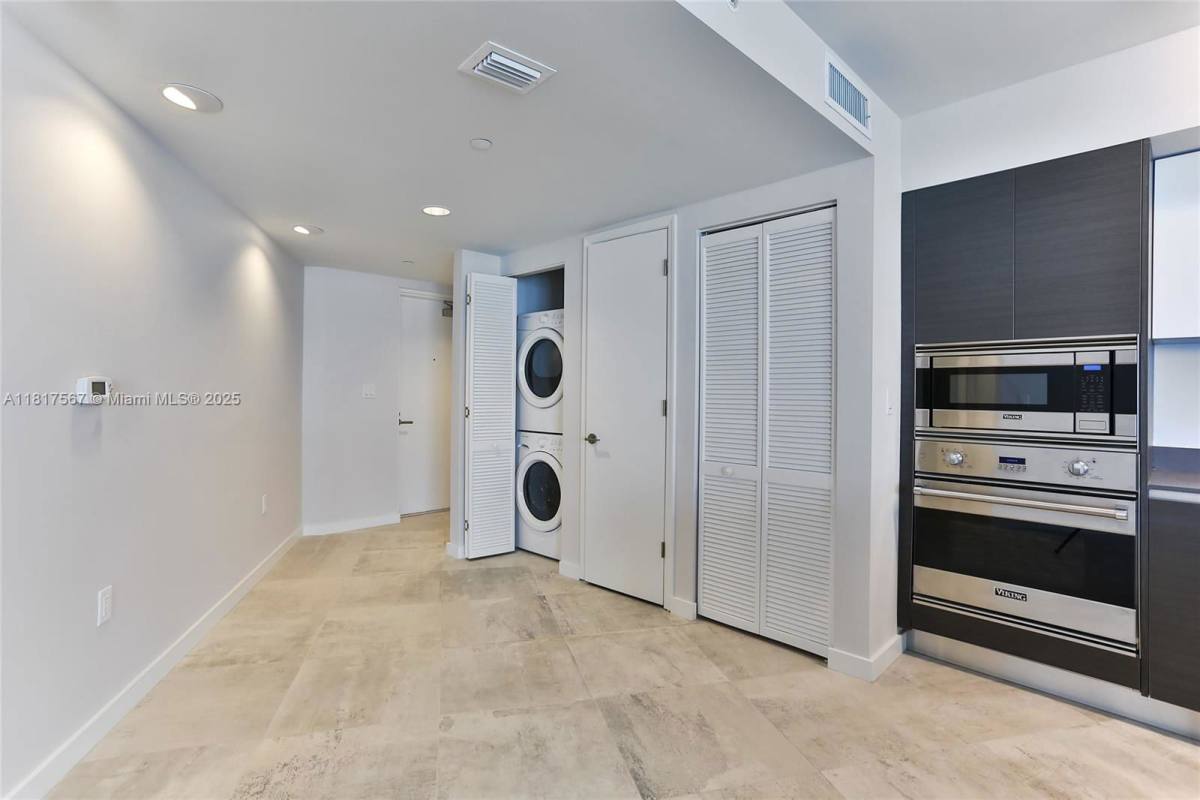 Condo for rent at 9821 E Bay Harbor Dr #902, Miami Beach, FL 33154