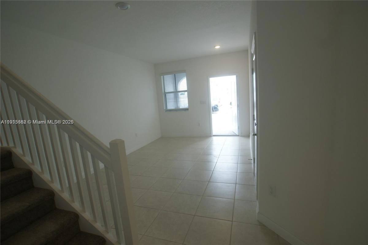 Townhouse for rent at 2613 SE 13th Court, Homestead, FL 33035