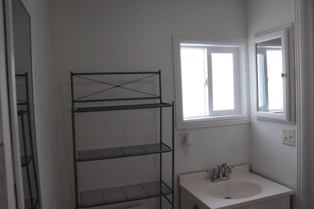 Apartment for rent at 44 W 2700 S, Salt Lake City, UT 84115