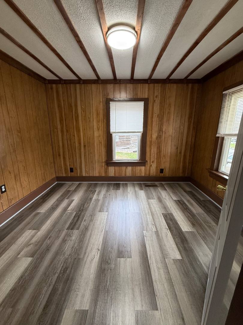 House for rent at 221 Valley Pike Rd, Bristol, TN 37620