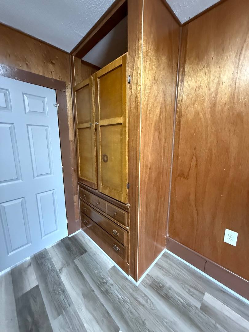 House for rent at 221 Valley Pike Rd, Bristol, TN 37620