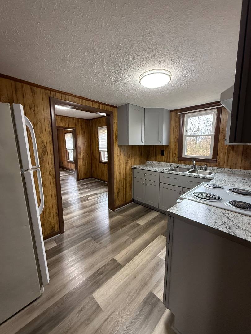 House for rent at 221 Valley Pike Rd, Bristol, TN 37620