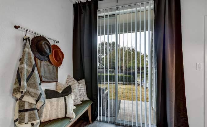 9601 Custer Rd, Plano, TX 75025 - Apartment For Rent - Image 2