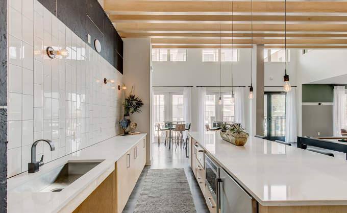 220 E Broadway Ave, Fort Worth, TX 76104 - Apartment For Rent - Image 3