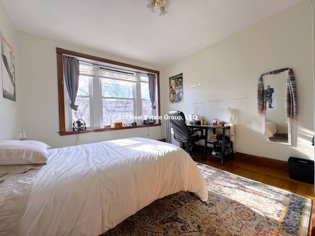 Apartment for rent at 21 Gibbs St #5, Brookline, MA 02446