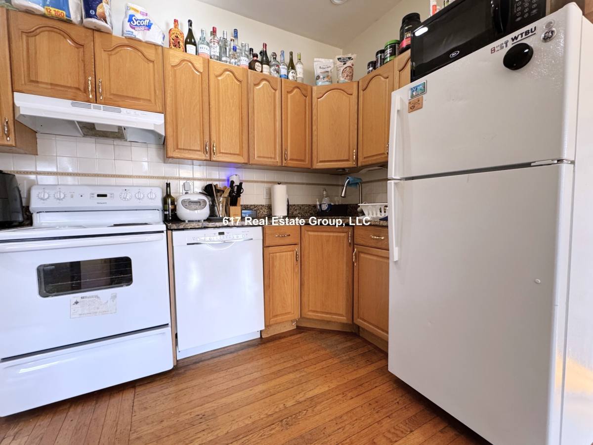 Apartment for rent at 21 Gibbs St #5, Brookline, MA 02446