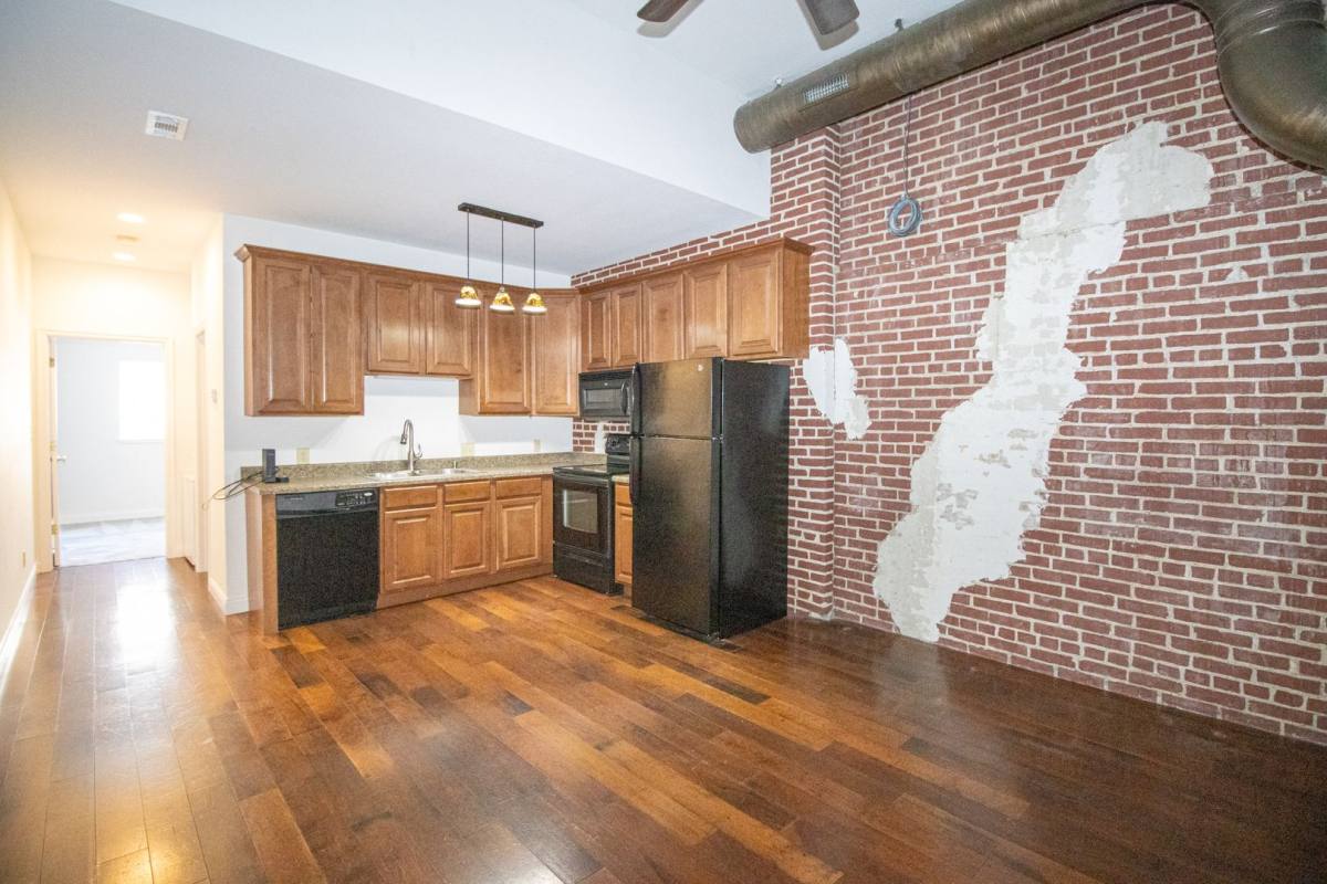 Apartment for rent at 10 N Tenth St, Columbia, MO 65201