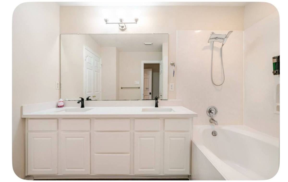 Townhouse for rent at 13674 Garden Grove Court, Houston, TX 77082