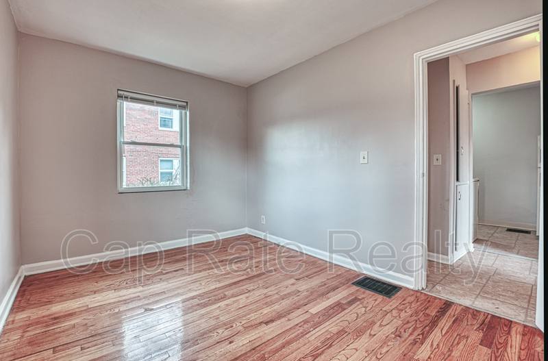 Apartment for rent at 81 N Hampton Rd #B, Columbus, OH 43213