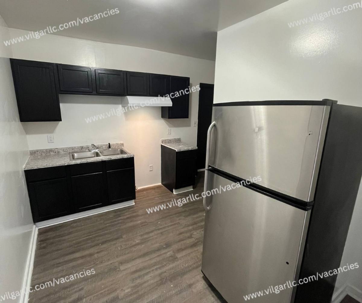 Apartment for rent at 850-852 Indiana, Hammond, IN 46327