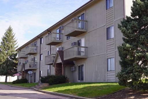 Apartment for rent at 1301 S Cleveland, Sioux Falls, SD 57103